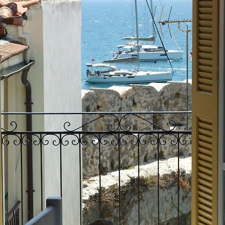 Nafpaktos Apartment And Studios In Port Esterno foto