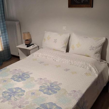 Nafpaktos Apartment And Studios In Port Esterno foto