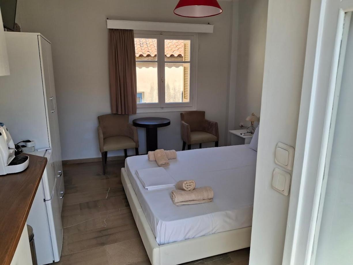 Nafpaktos Apartment And Studios In Port Camera foto