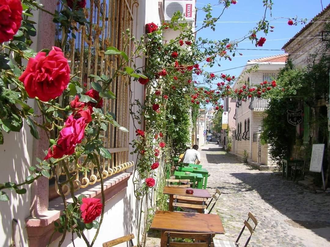 Nafpaktos Apartment And Studios In Port Esterno foto